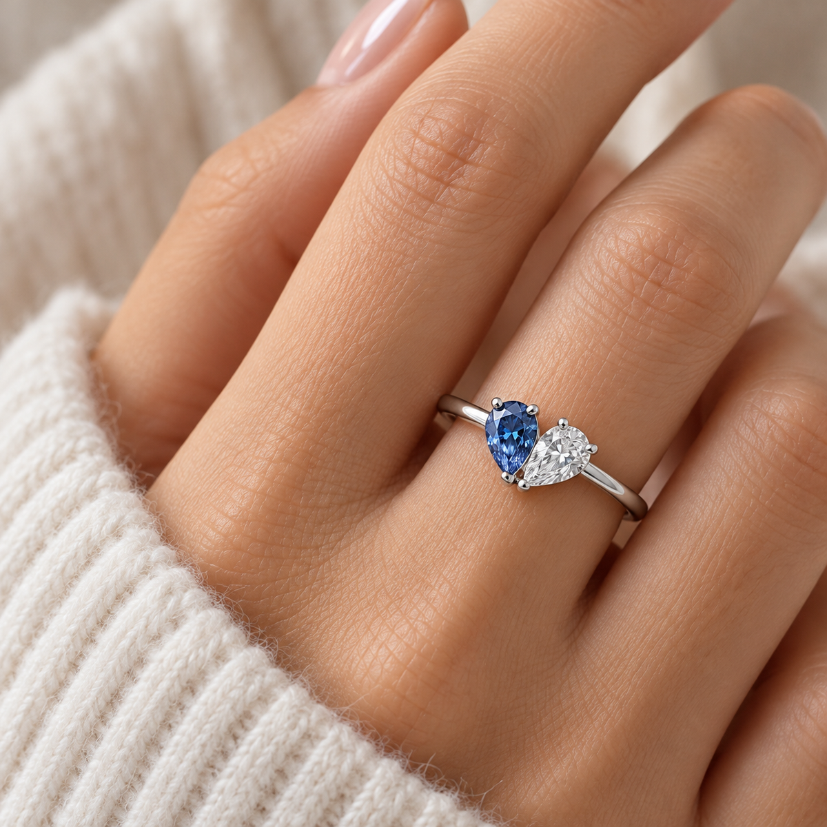 Elara Ring – Herzring mit zwei Geburtssteinen